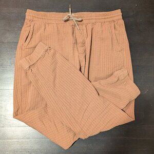 Apres Pant in British Khaki Seersucker